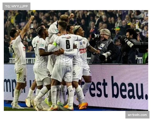 里昂客场击败洛里昂 欧战希望得以延续